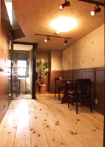 2000 HOUSE 40A号床 檜無垢板仕上